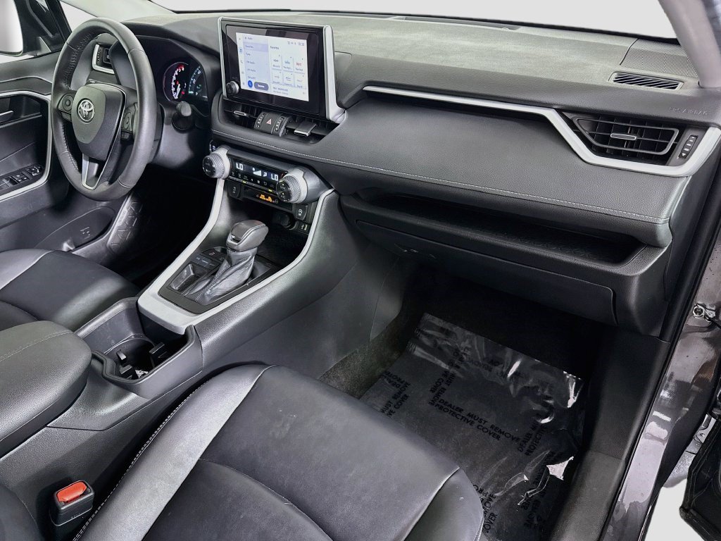 Used 2023 Toyota RAV4 XLE Premium FWD image 29