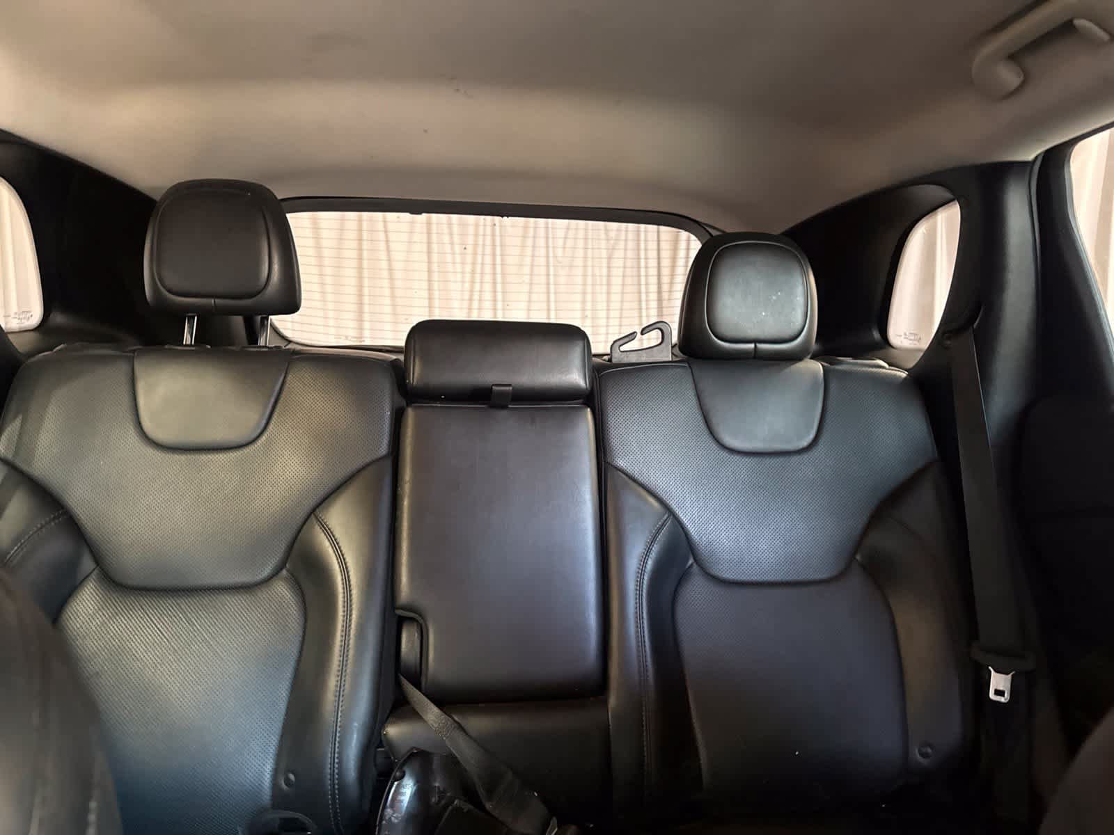 Used 2019 Jeep Cherokee Limited AWD/4WD image 21