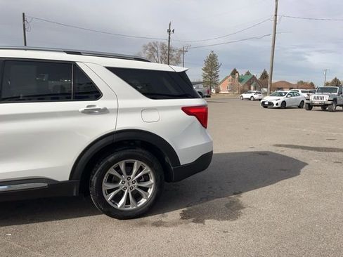 Used 2024 Ford Explorer Limited image 6