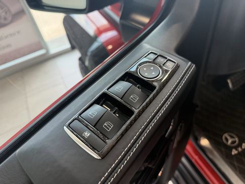 Used 2017 Mercedes-Benz G 550 Squared image 15