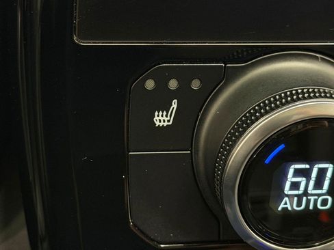 Used 2023 Toyota Highlander XSE AWD/4WD image 28