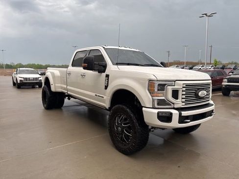 Used 2020 Ford F350 Platinum image 1
