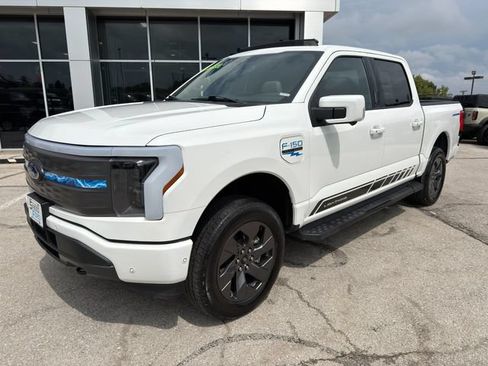Used 2022 Ford F150 Lightning Lariat w/ Equipment Group 511A High AWD/4WD image 3