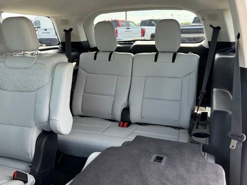 Used 2025 Ford Explorer Platinum w/ LUX Leather Package AWD/4WD image 23