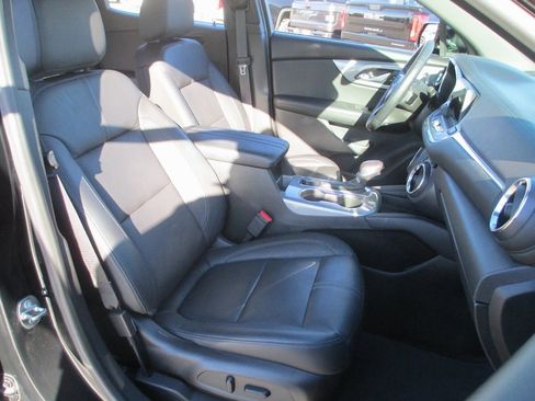 Used 2019 Chevrolet Blazer LT image 17