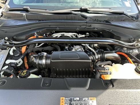 Used 2022 Lincoln Aviator Grand Touring w/ Elements Package Plus AWD/4WD image 17