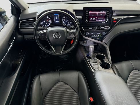 Used 2024 Toyota Camry SE FWD image 17