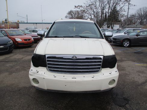 Used 2007 Chrysler Aspen Limited image 3