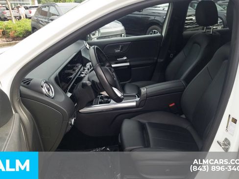 Used 2025 Mercedes-Benz GLA 250 image 16