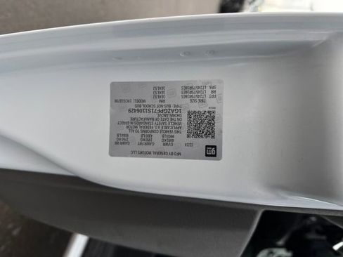 Used 2025 Chevrolet Express 3500 LT w/ LT Preferred Equipment Group image 35