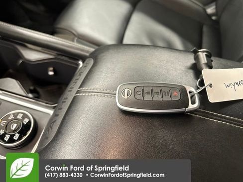 Used 2023 Nissan Pathfinder SL w/ SL Premium Package image 31