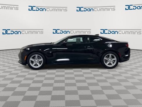 Used 2023 Chevrolet Camaro LT RWD image 5