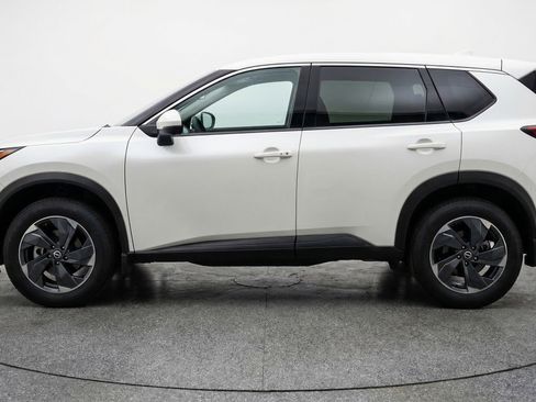 Used 2025 Nissan Rogue SV AWD/4WD image 5