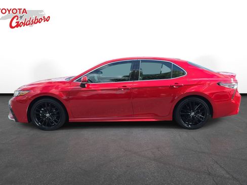 Used 2023 Toyota Camry XSE image 8