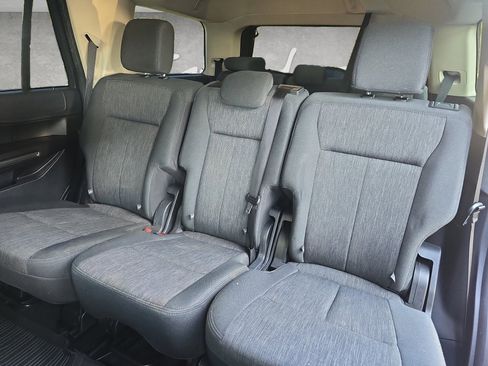 Used 2022 Ford Expedition XLT image 25