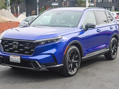 Certified 2023 Honda CR-V Sport image 3