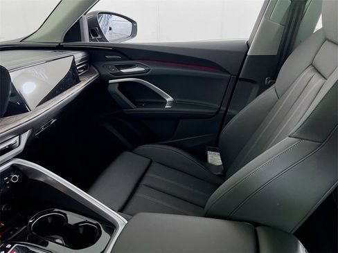 New 2025 Audi Q5 Premium Plus image 22