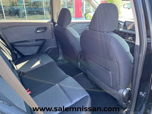 Used 2023 Nissan Rogue SV AWD/4WD image 21