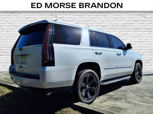Used 2020 Cadillac Escalade 2WD image 5