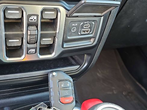 Used 2022 Jeep Wrangler Unlimited Sport image 22