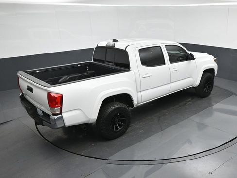 Used 2017 Toyota Tacoma SR5 image 57