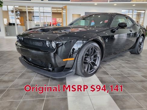 Used 2023 Dodge Challenger SRT Hellcat image 3