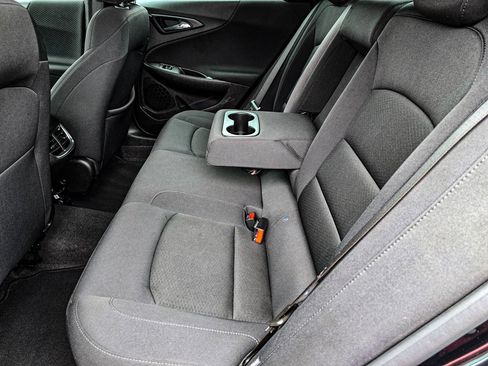 Certified 2025 Chevrolet Malibu LT image 32