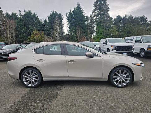 New 2026 MAZDA MAZDA3 2.5 S Sedan w/ Preferred Pkg FWD image 4