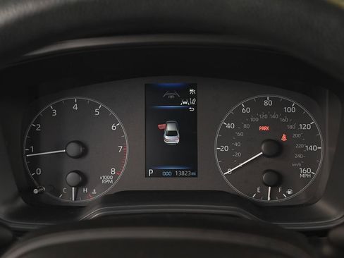 Used 2025 Toyota Corolla LE FWD image 11