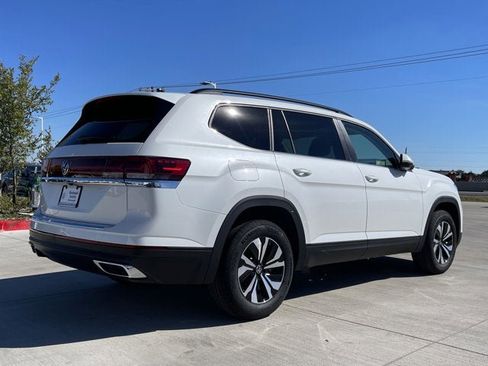 New 2026 Volkswagen Atlas SE image 8