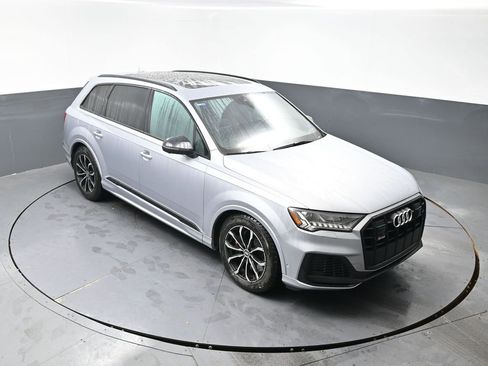 Used 2021 Audi SQ7 Premium Plus w/ Executive Package image 17