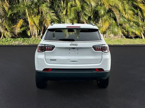 Certified 2022 Jeep Compass Latitude w/ Convenience Group image 6