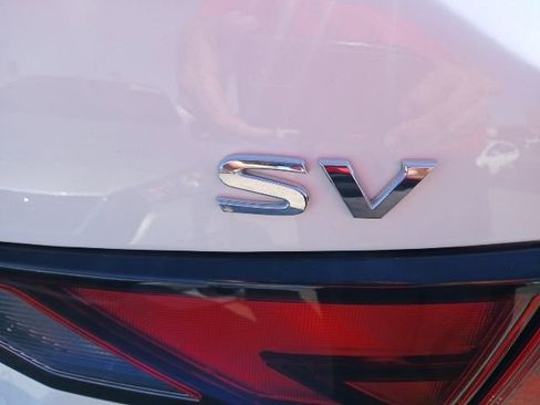 Used 2024 Nissan Sentra SV FWD image 4