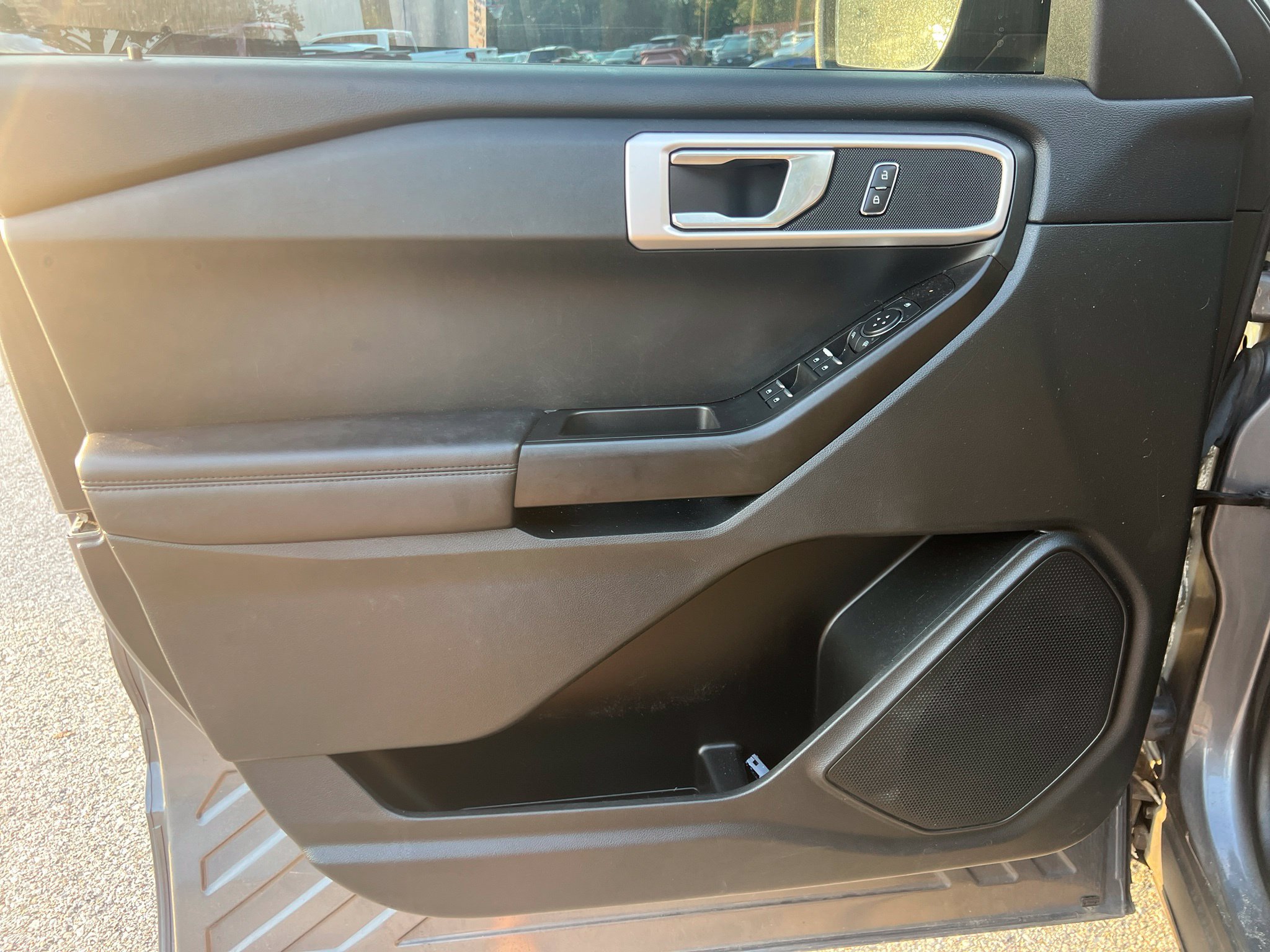 Used 2021 Ford Explorer 4WD image 10