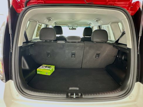 Used 2017 Kia Soul + w/ Designer's Package FWD image 29