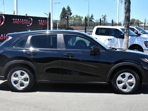 Used 2024 Honda HR-V LX image 9