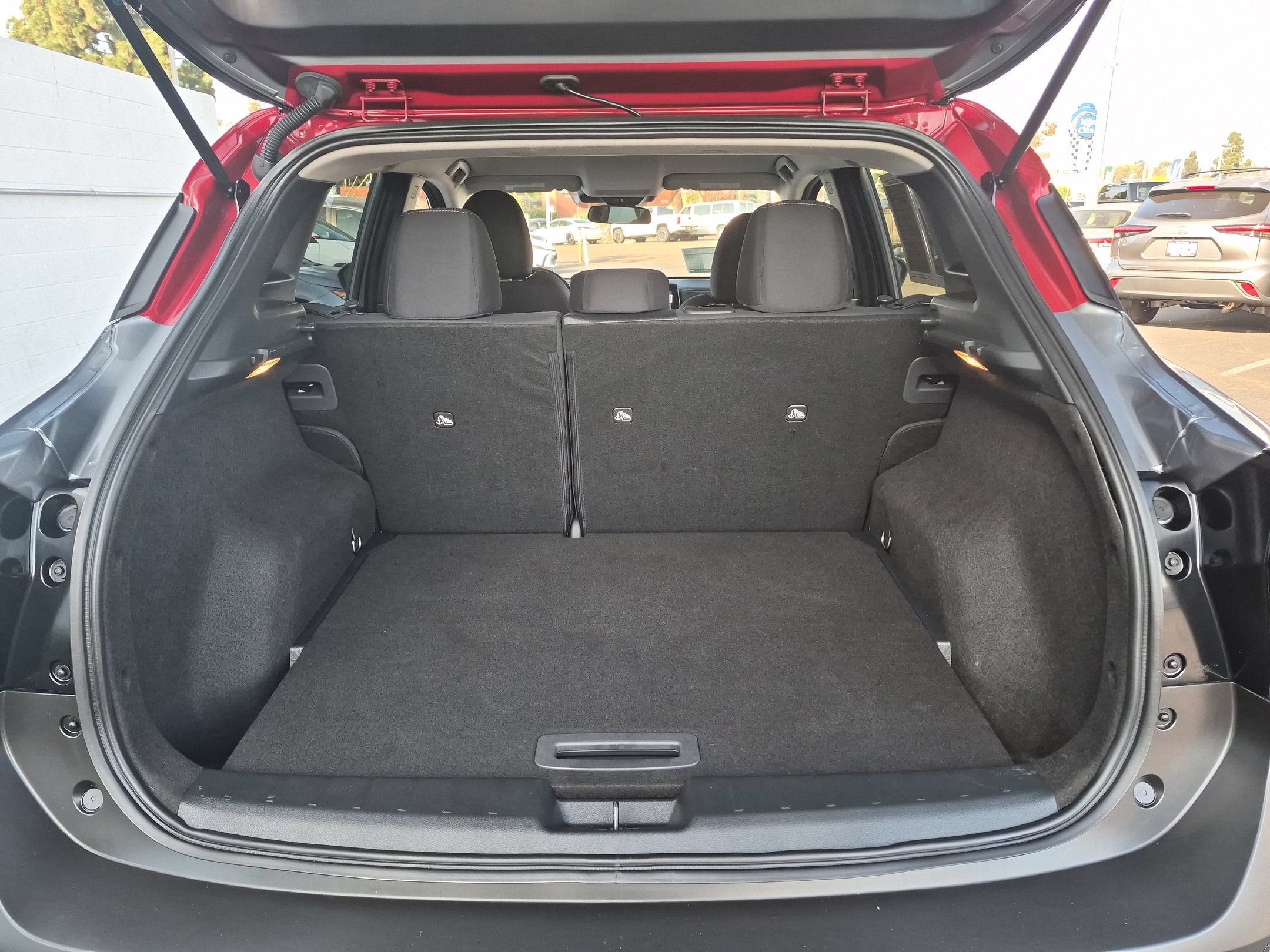 Used 2026 Nissan Kicks SV FWD image 23