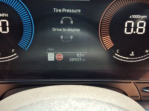 Used 2025 Hyundai Kona SEL FWD image 19