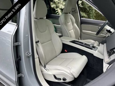 Used 2025 Volvo XC90 T8 Ultra AWD/4WD image 16