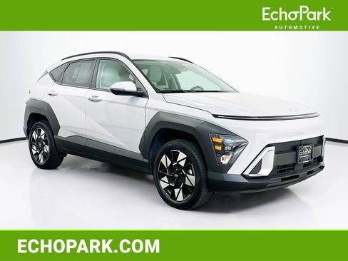 Used 2025 Hyundai Kona SEL AWD/4WD image 1