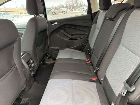 Used 2017 Ford Escape SE image 8