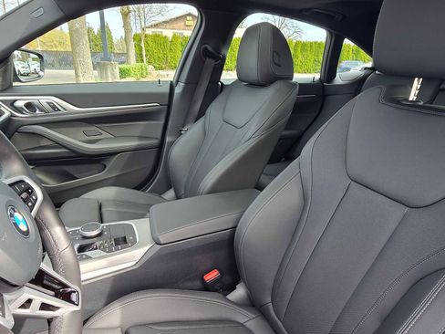 Used 2025 BMW 430i xDrive w/ M Sport Package image 22