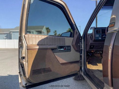 Used 1994 Chevrolet Silverado 1500 2WD Regular Cab image 44