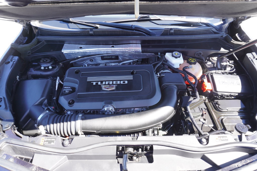 Used 2023 Cadillac XT4 Luxury FWD image 7
