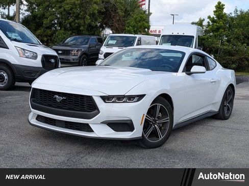 Used 2024 Ford Mustang Coupe RWD image 1