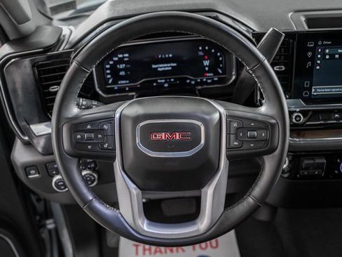 Used 2025 GMC Sierra 1500 SLT image 30