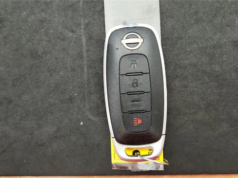 Used 2024 Nissan Sentra SV FWD image 21
