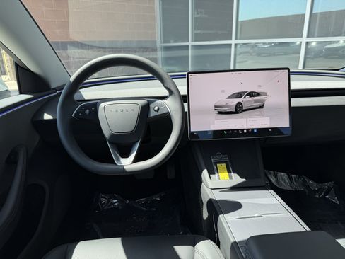 Used 2025 Tesla Model 3 Long Range RWD image 16
