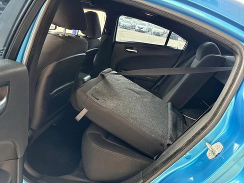 Used 2018 Dodge Charger SXT w/ Blacktop Package RWD image 12