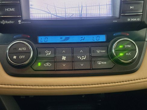 Used 2016 Toyota RAV4 XLE FWD image 23